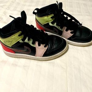 Girls' 1 Mid Glow in the Dark Sneakers- size 13